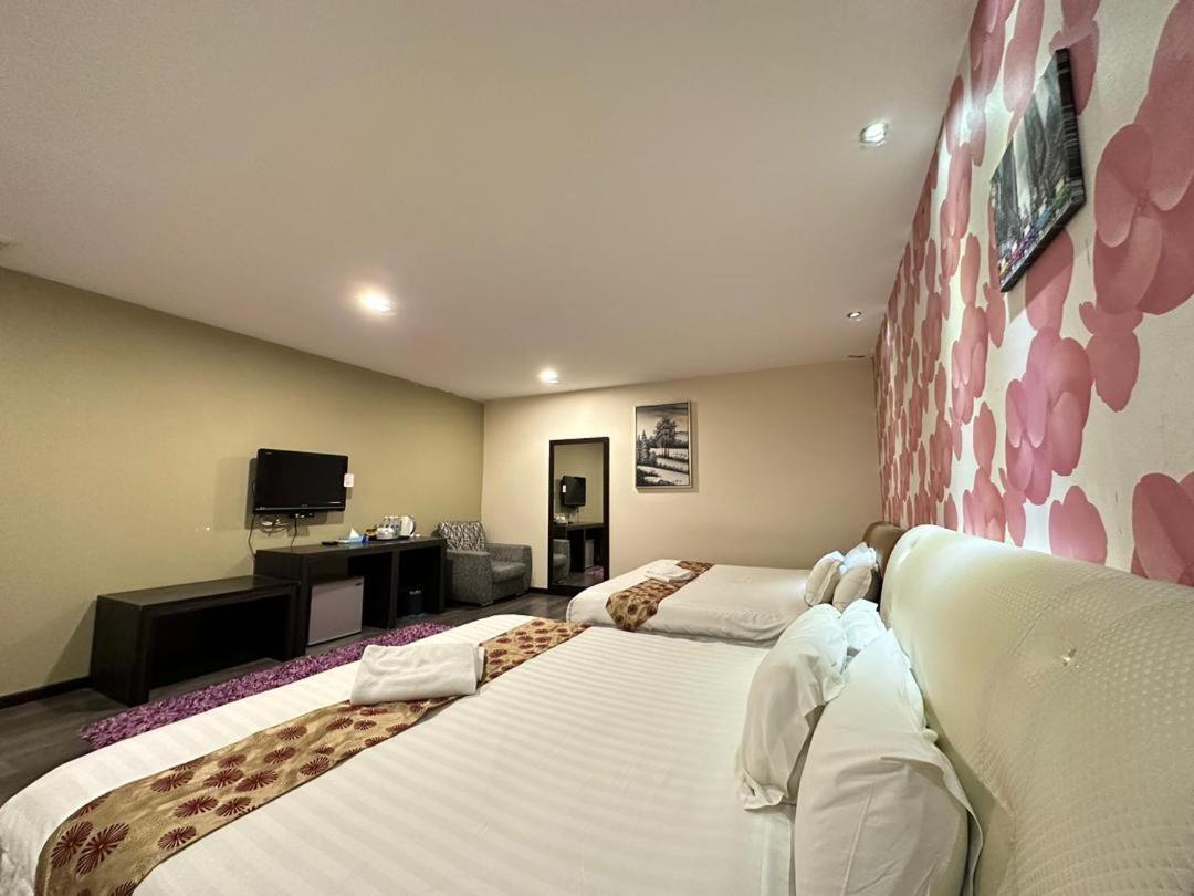 I Garden Hotel Ipoh Exterior photo